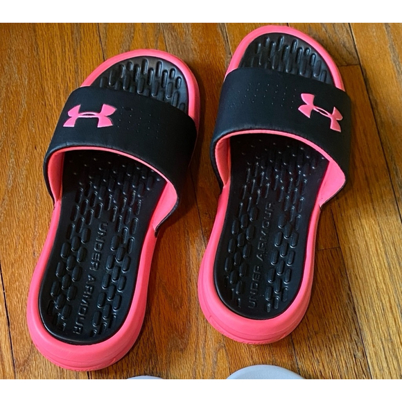 Under Armour Slides Sandals Size 10 Black Pink - Picture 1 of 2